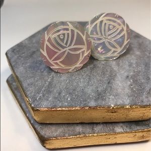 Beautiful Vintage Mother of Pear Clip- on Earrings